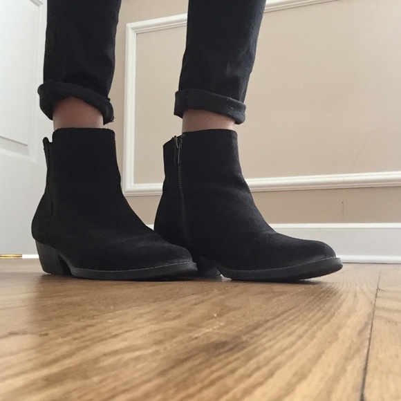 Merona Shoes - Faux suede ankle zip up boots