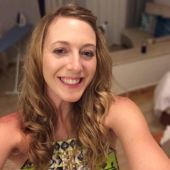 Meet your Posher, Joelle