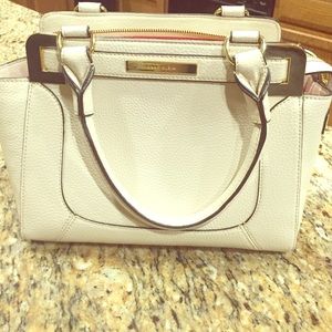 👜👜 Like NEW ! Use only ONCE! Anne Klein brand