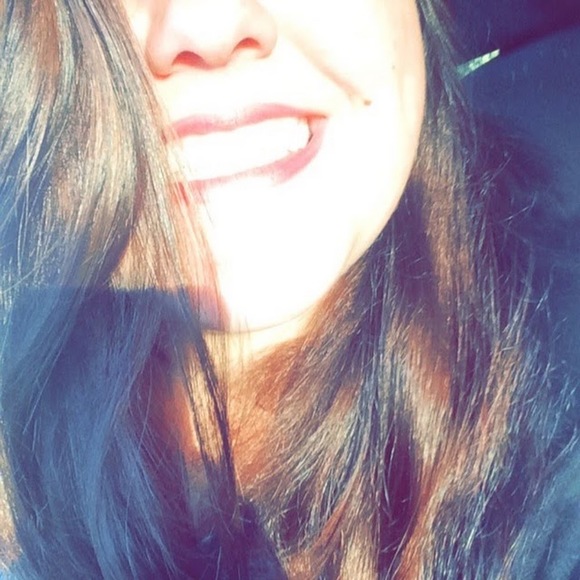 Meet your Posher, Liz