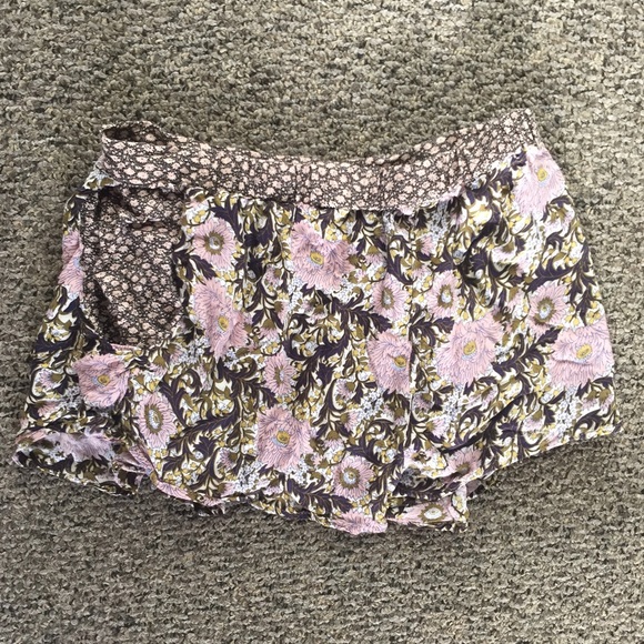 Urban Outfitters floral skort with pockets