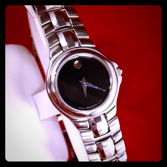 AUTHENTIC! Movado Museum Classic