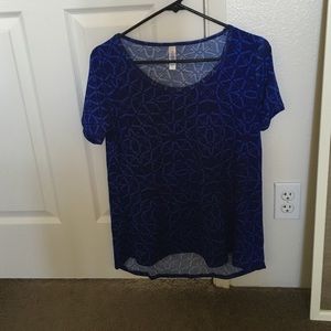 Lularoe xs Classic tee