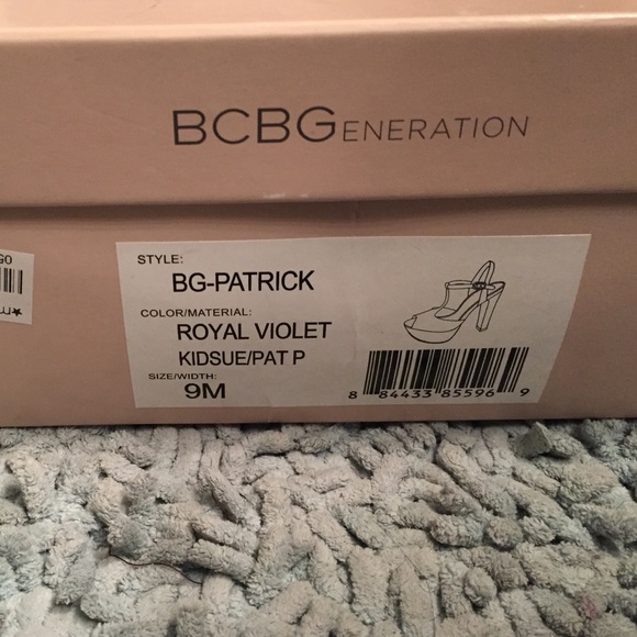 Blue peep toe bcbg pumps - Picture 3 of 4