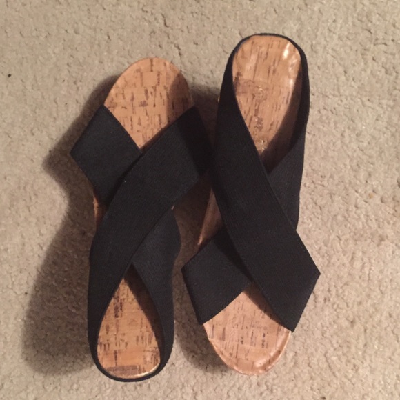 Black strap wedge sandals