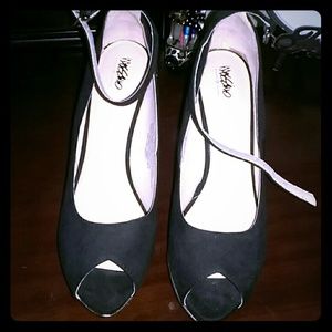 Mossimo Black Platform Heels