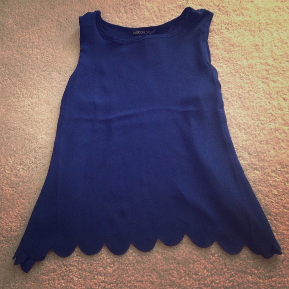 Scalloped top