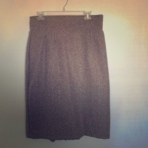 Tweed pencil skirt.