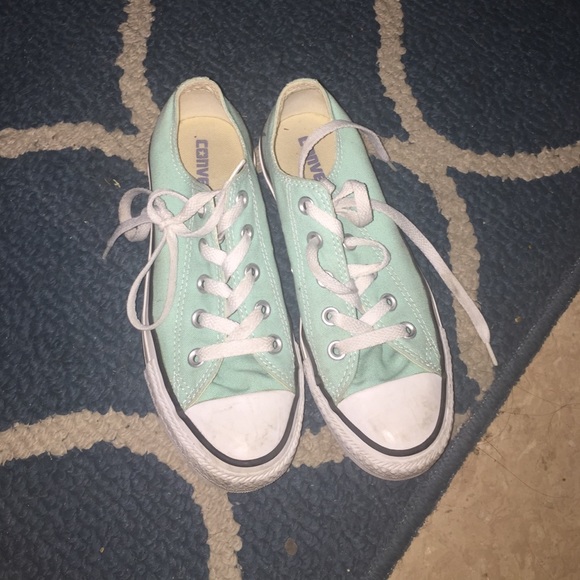 Sea blue converse