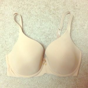 Excellent condition Le Mystere cream bra