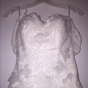 Anne Barge wedding gown (more pictures available)