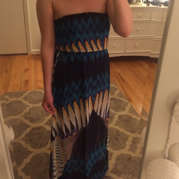 Charlotte Russe navy pattern strapless maxi dress