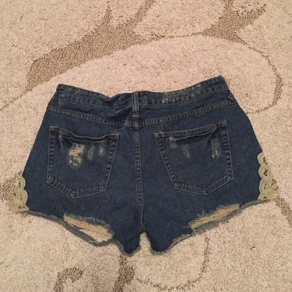 SALE! Free People Destroy Denim Shorts w/ Lace - Picture 6 of 6
