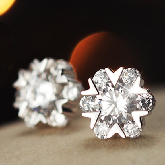 925 Sterling silver CZ flower earrings