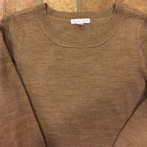 Tan 3/4 sweater.