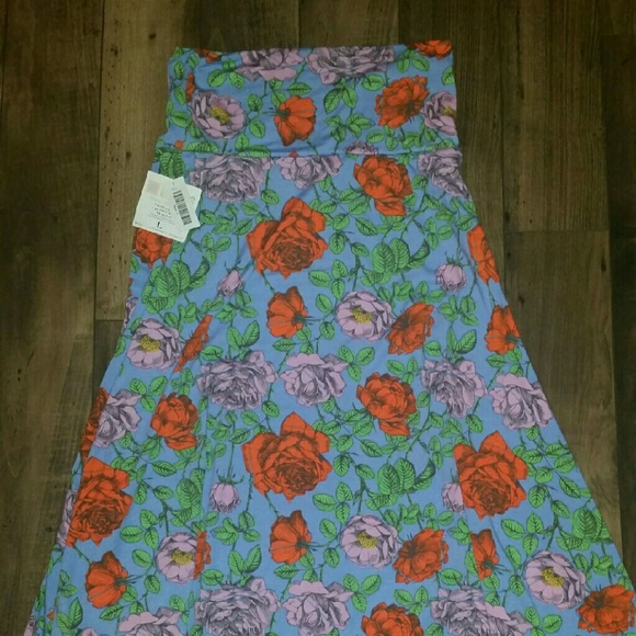 *SOLD* L Maxi