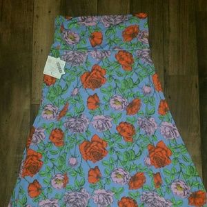 *SOLD* L Maxi
