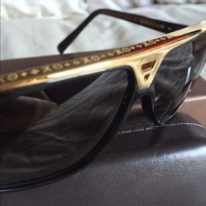 🔶SOLD🔶 Louis Vuitton Evidence Black Sunglasses