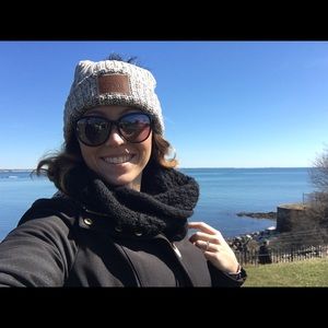 Meet your Posher, Ashley