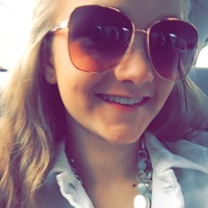 Meet your Posher, Katie