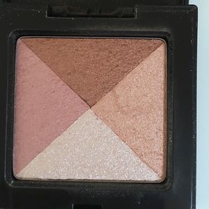 Laura Mercier highlighter/shimmer bloc