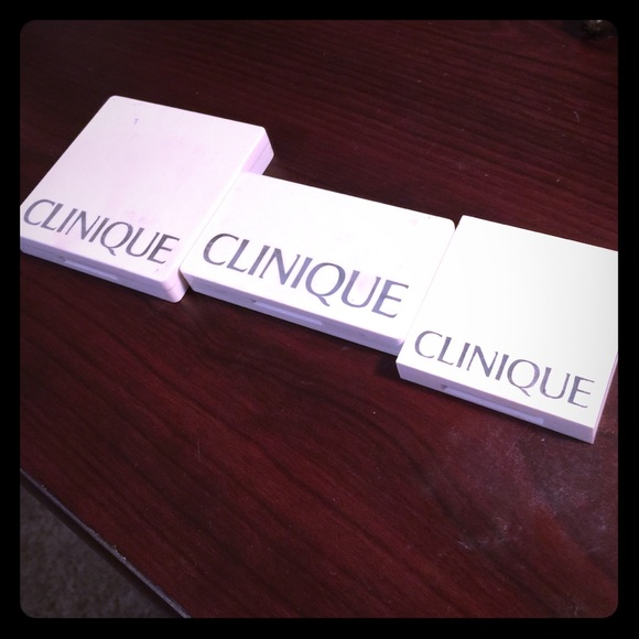 Clinique deluxe sized mini palettes