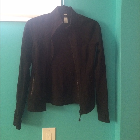 Ivivva black jacket