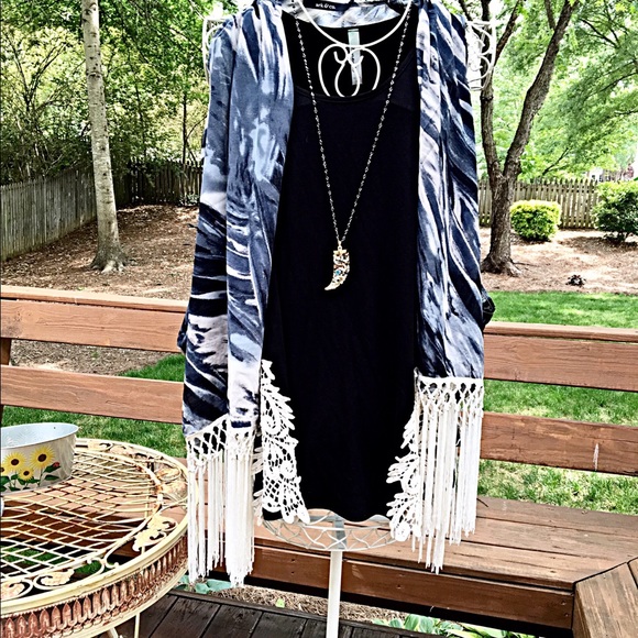 Indigo and cream kimono! LAST 2 - Picture 3 of 4