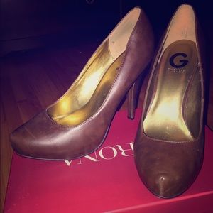 Brown guess heels size 8.5