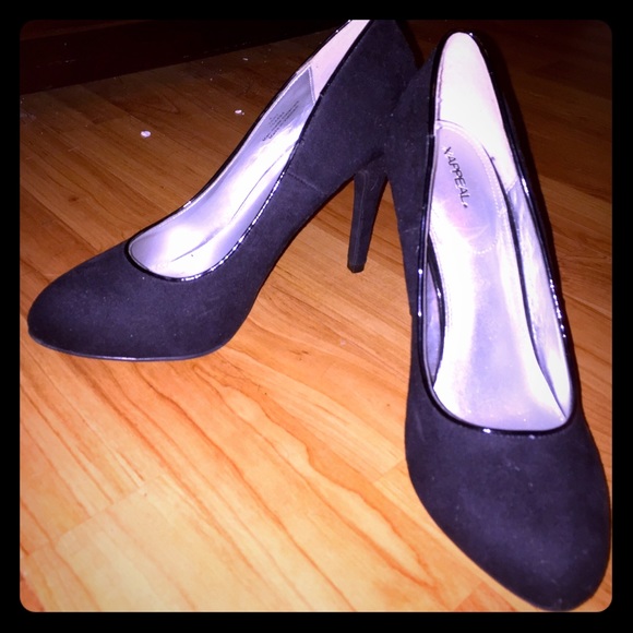 Black suede heels