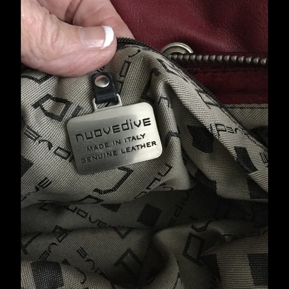 TRADED WITH NADIA - Picture 3 of 4