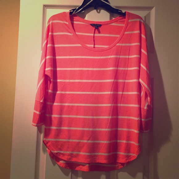 AE coral top ❤️ 3 for $12 ❤️