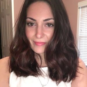 Meet your Posher, Jacqueline