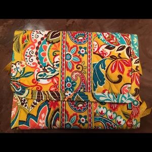 Vera Bradley jewelry/make up bag