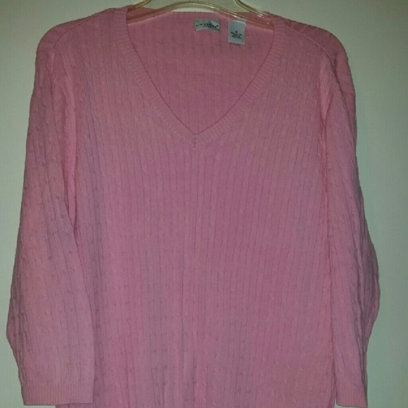 Pink 3/4 sleeve sweater
