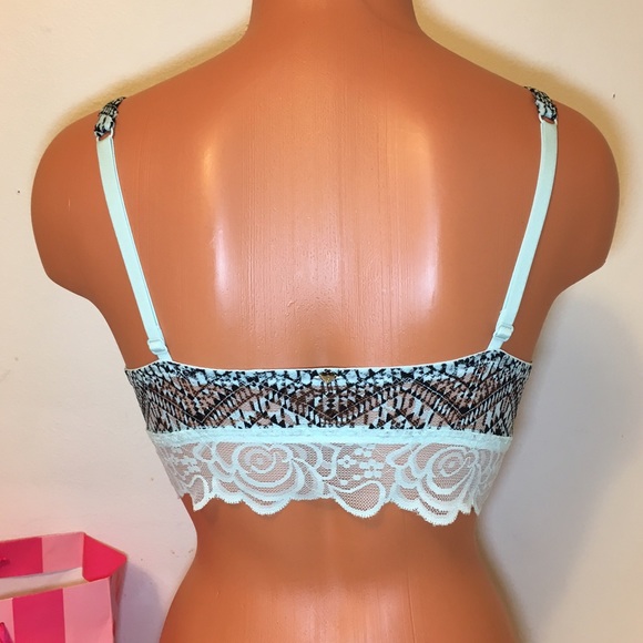 🚫SOLD🚫NEW PINK VS PUSH UP PADDED BRALETTE - Picture 3 of 4