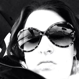 Meet your Posher, Staci