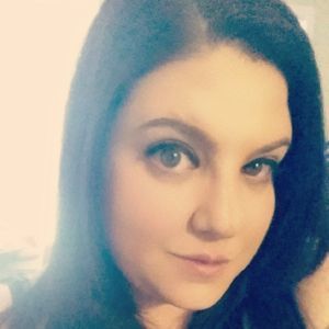 Meet your Posher, Desiree