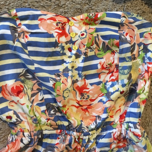 Floral romper 🌸 - Picture 2 of 2