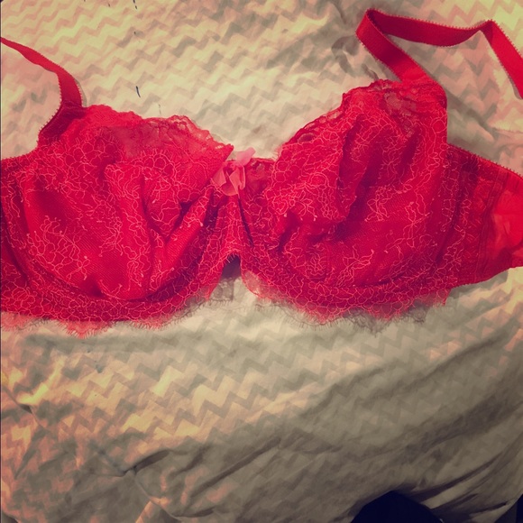 VS unlined Demi bra 38DDD