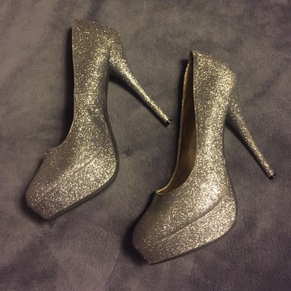 Silver glitter heels never worn