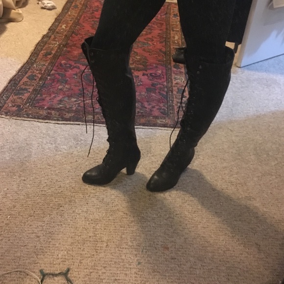 Over the knee boots - Picture 2 of 3