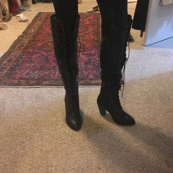 Over the knee boots - Picture 3 of 3