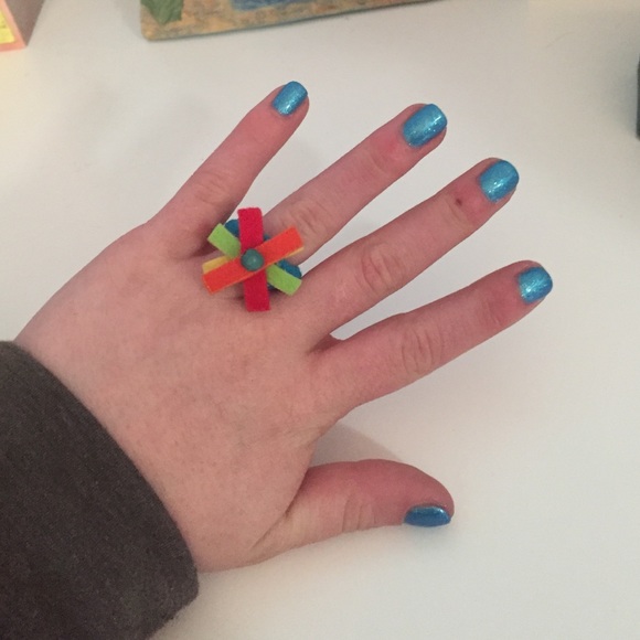 flower ring - Picture 2 of 2