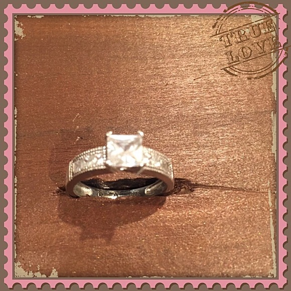 Beautiful Sterling Ring - image 2