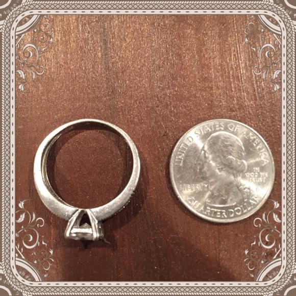 Beautiful Sterling Ring - image 3