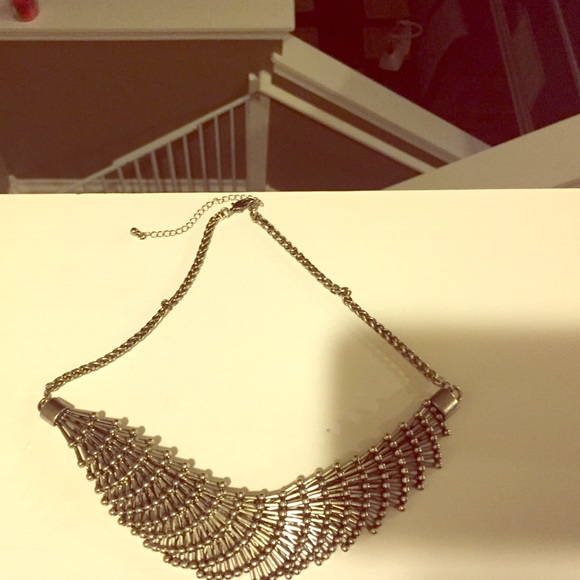 Never worn statement necklace frm H&M