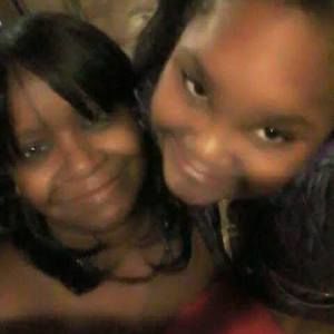 Meet your Posher, Pauline