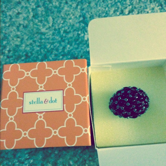 Stella & Dot cocktail ring