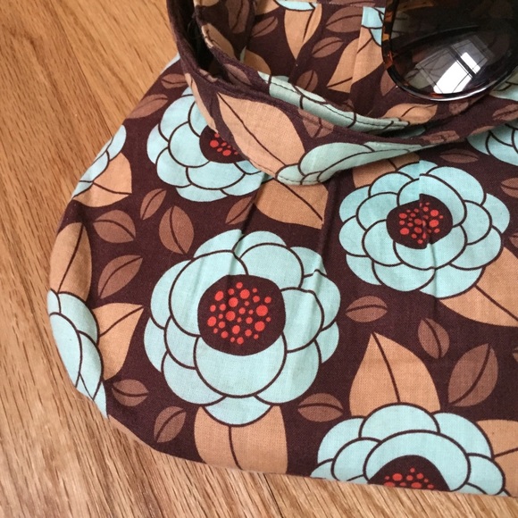 BOGO FREE! Handmade Bag - Picture 2 of 3